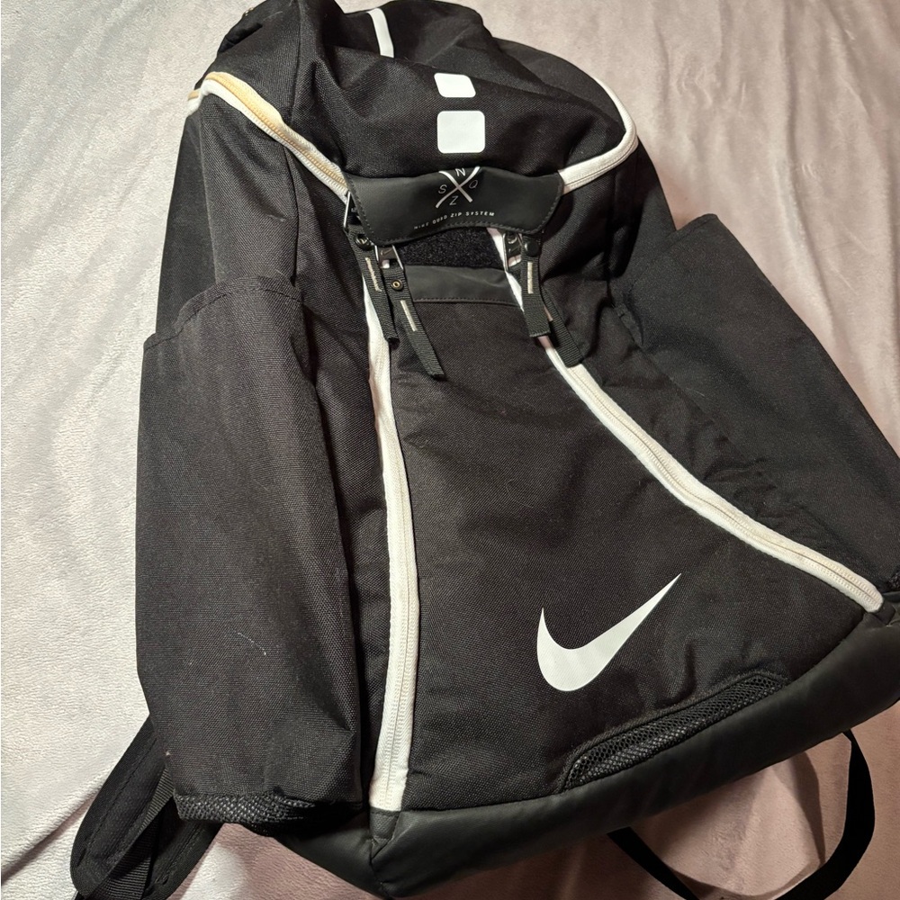 Nike Black and White Men's Backpack